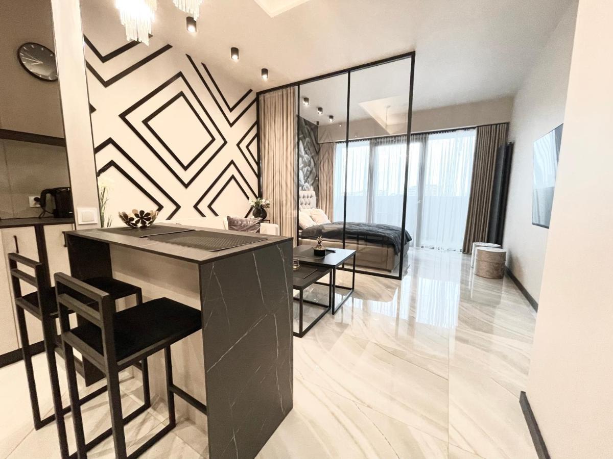 Apartament Elegance Hanza Tower シュチェチン エクステリア 写真