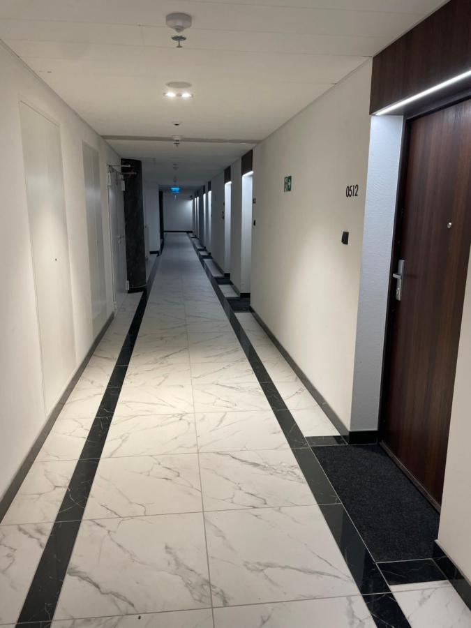 Apartament Elegance Hanza Tower シュチェチン エクステリア 写真
